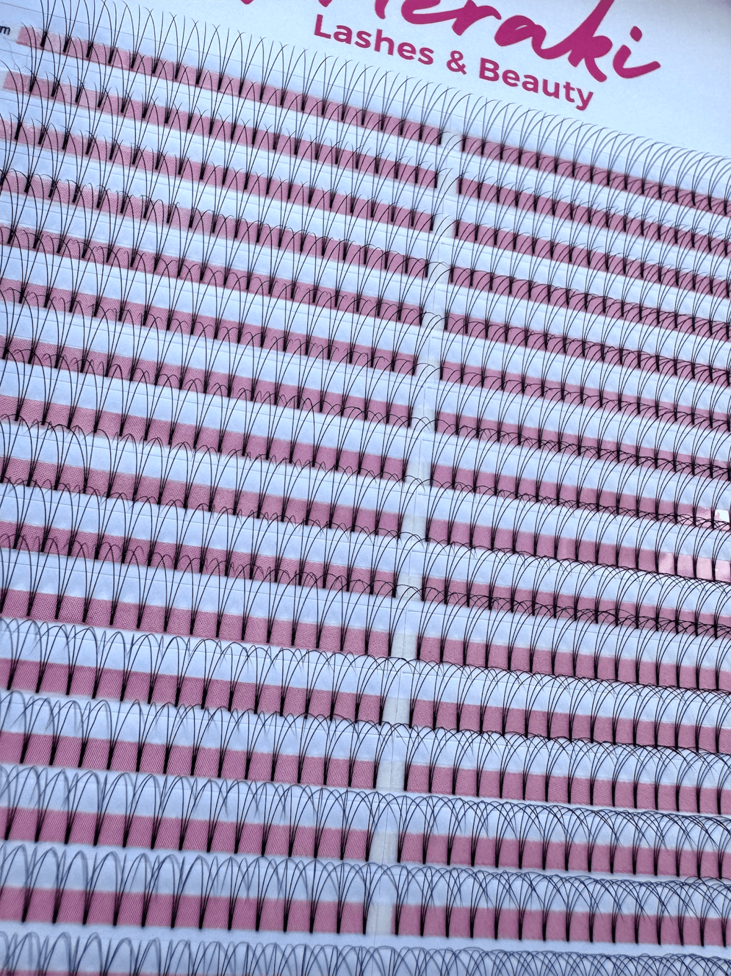 Short Stem - 3D 0.07 - D Curl - Meraki Lashes and Beauty