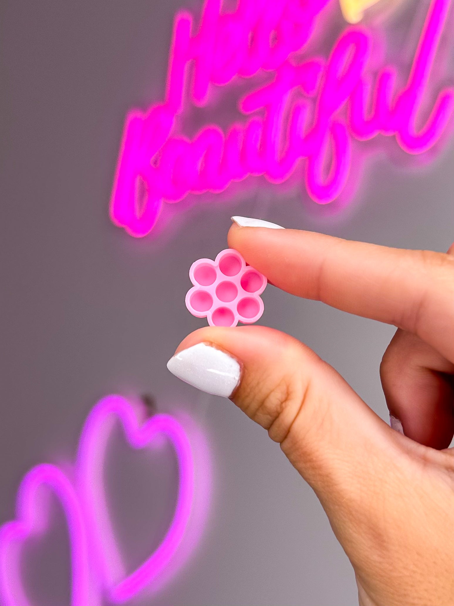 Glue Flower Pink 100 Pack - Meraki Lashes and Beauty