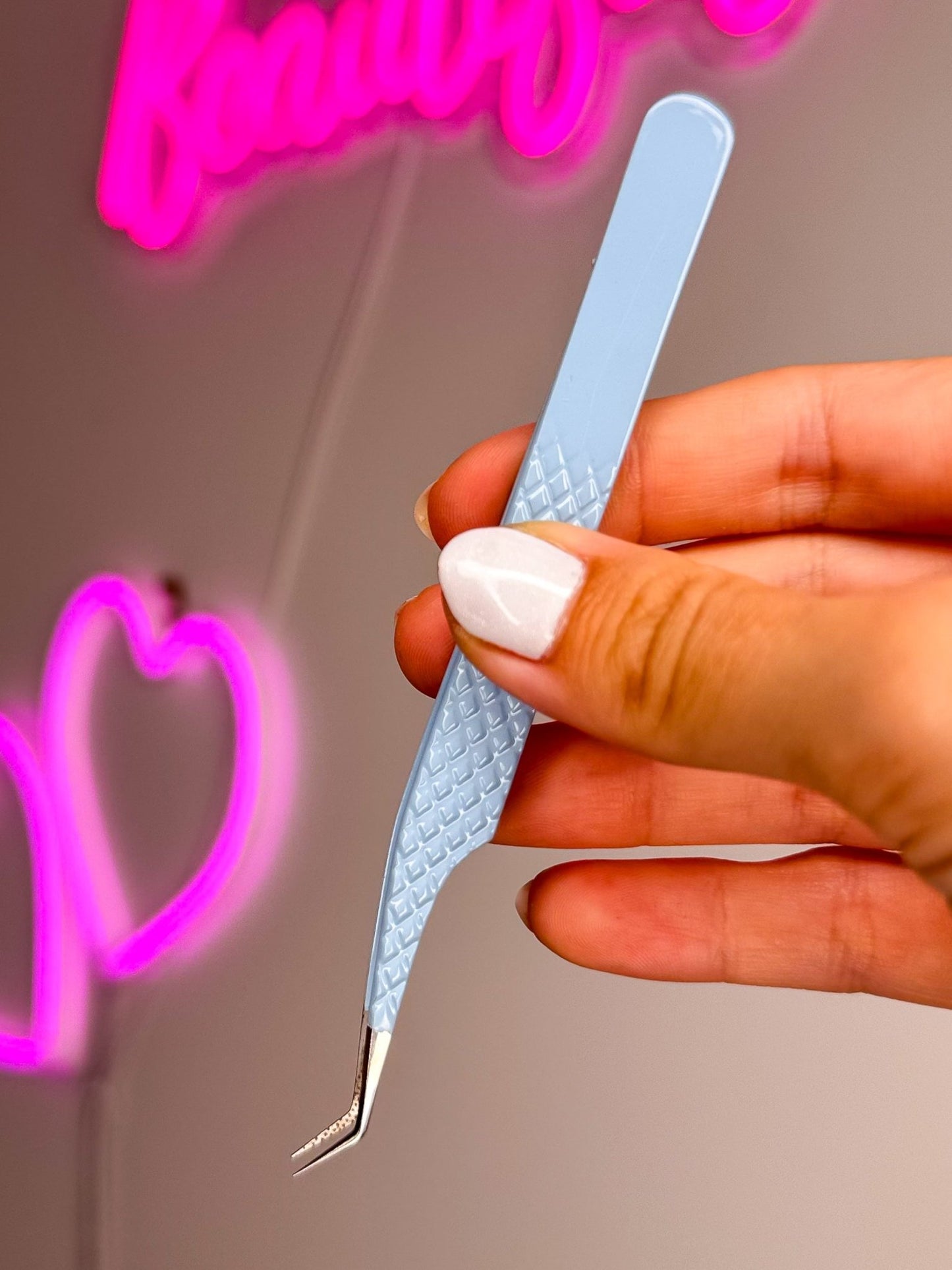 Blue 45° Fibre Tip Tweezer - Meraki Lashes and Beauty