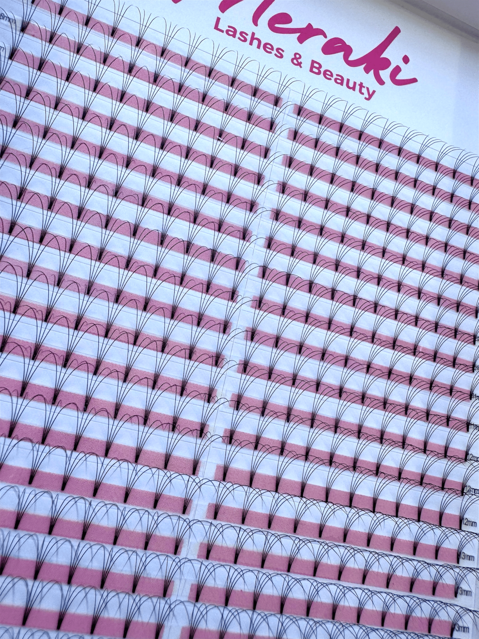 Short Stem - 4D - 0.07 - D Curl - Meraki Lashes and Beauty