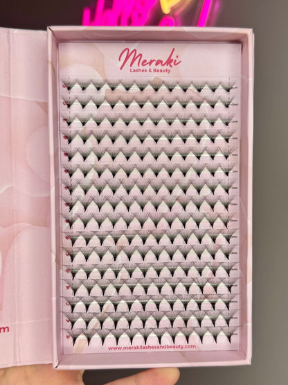 30D 0.03 Pointy Stem Premade Volume Fans - Meraki Lashes and Beauty