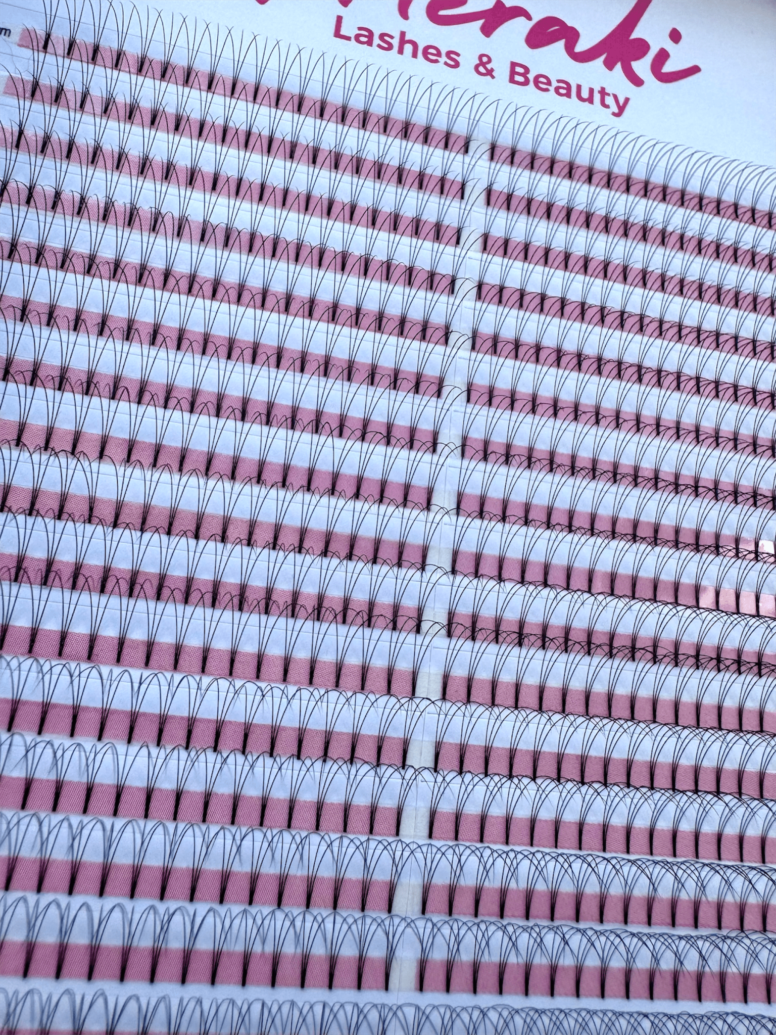 Short Stem - 3D 0.07 - D Curl - Meraki Lashes and Beauty