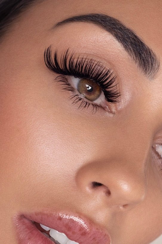 Angel Closed Fans - Black - 0.07 - Meraki Lashes and Beauty