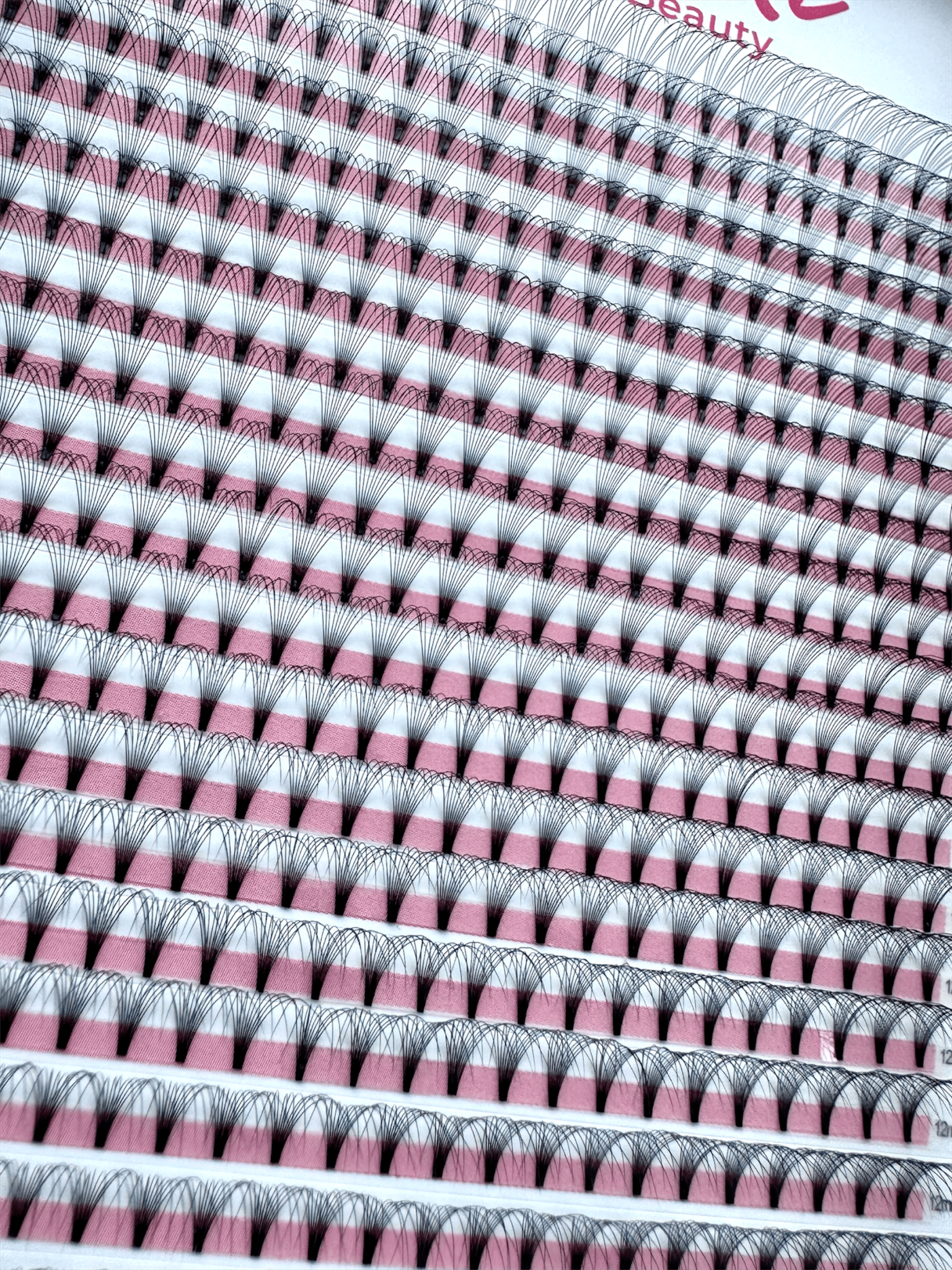 Short Stem - 10D - 0.05 - D Curl - Meraki Lashes and Beauty