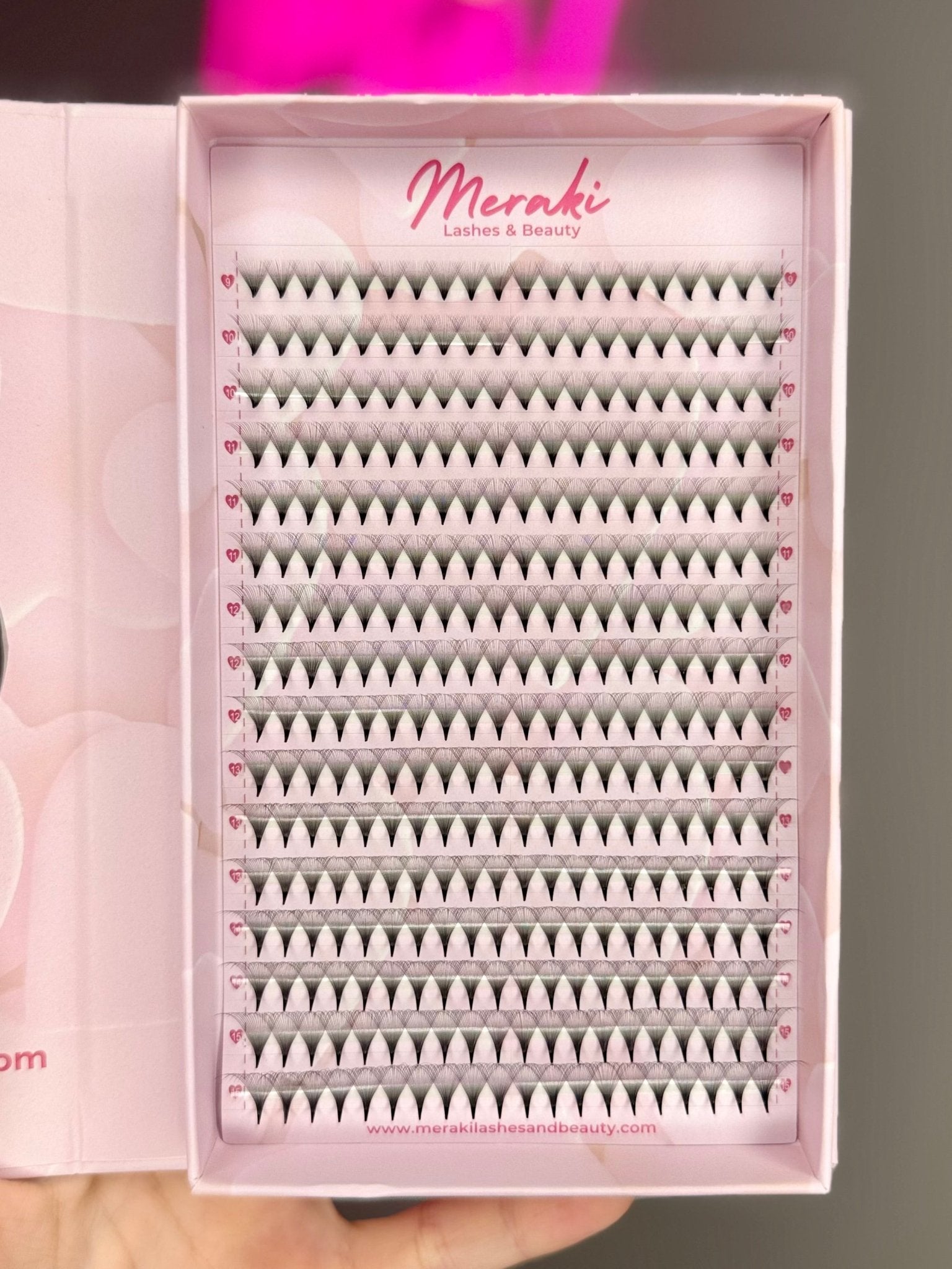 20D 0.03 Pointy Stem Premade Volume Fans - Meraki Lashes and Beauty