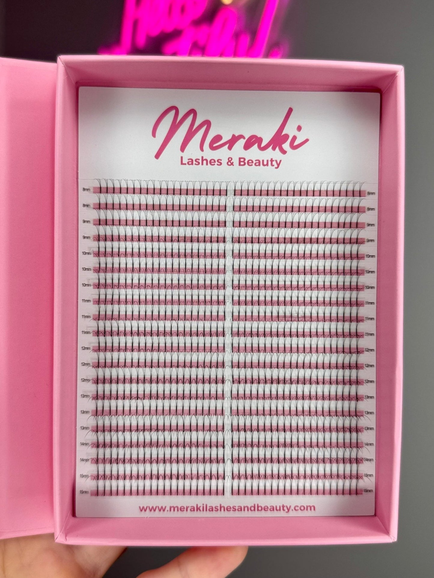 3D 0.07 Long Stem Premade Volume Fans - Meraki Lashes and Beauty